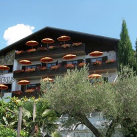 Hotel Garni Hubertus Tirolo Extérieur photo